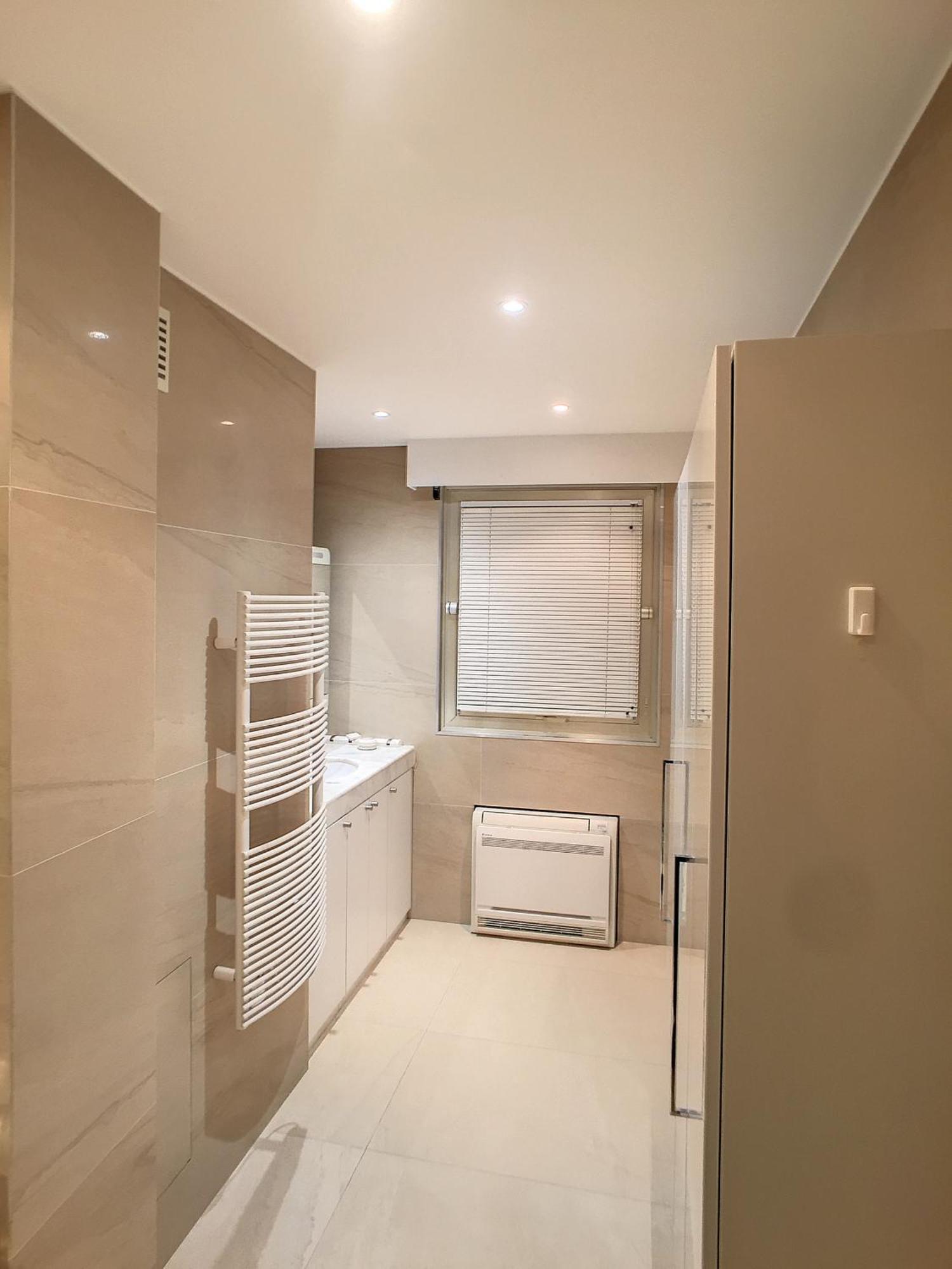 Superbe 4 Pieces Vue 320l Del