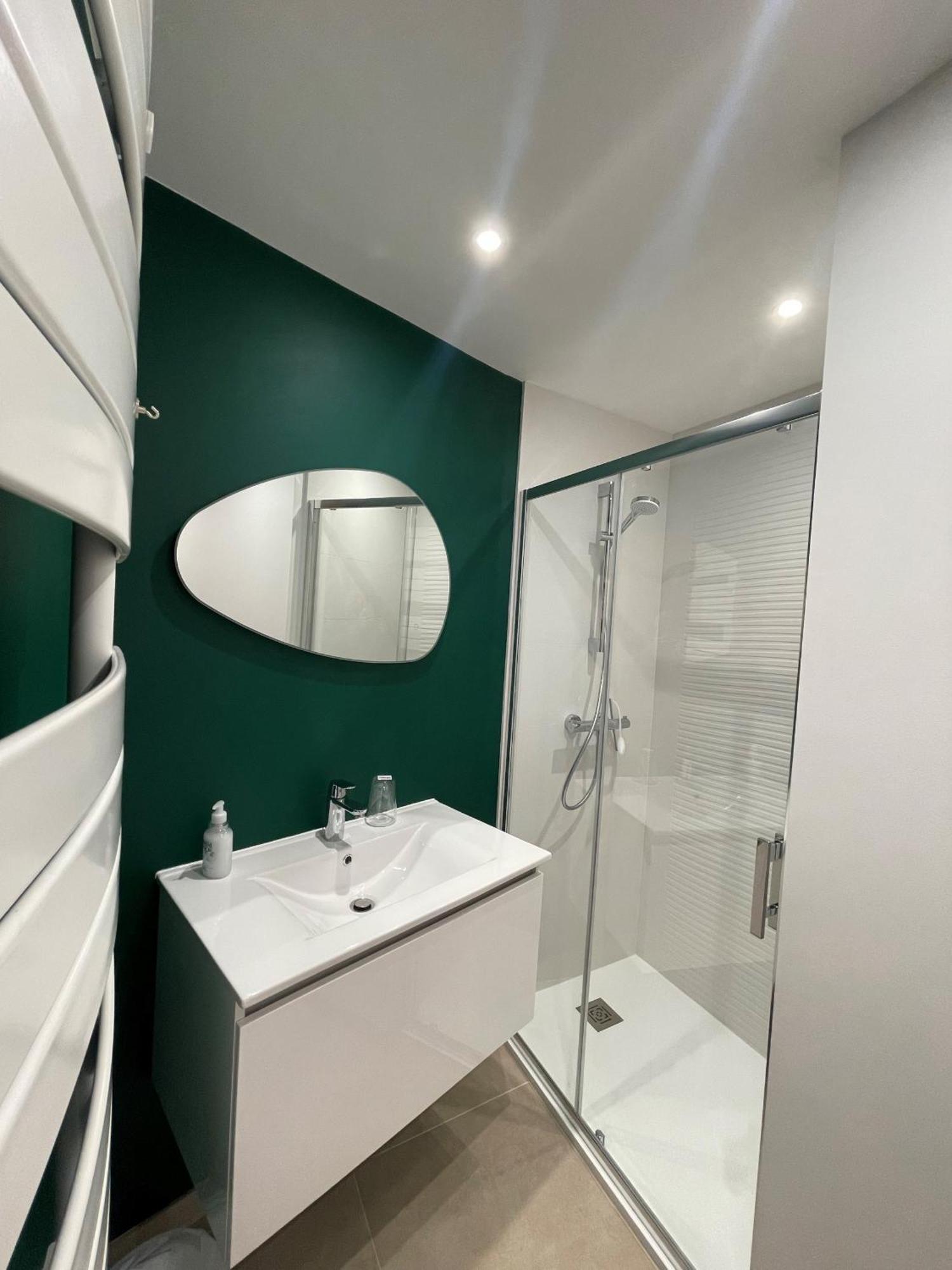 Appartement Superbe 4 Pieces Vue 320l Del *